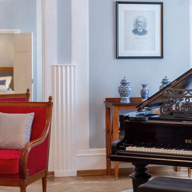 The “Tchaikovsky” Suite at the Grand Hotel Europe
